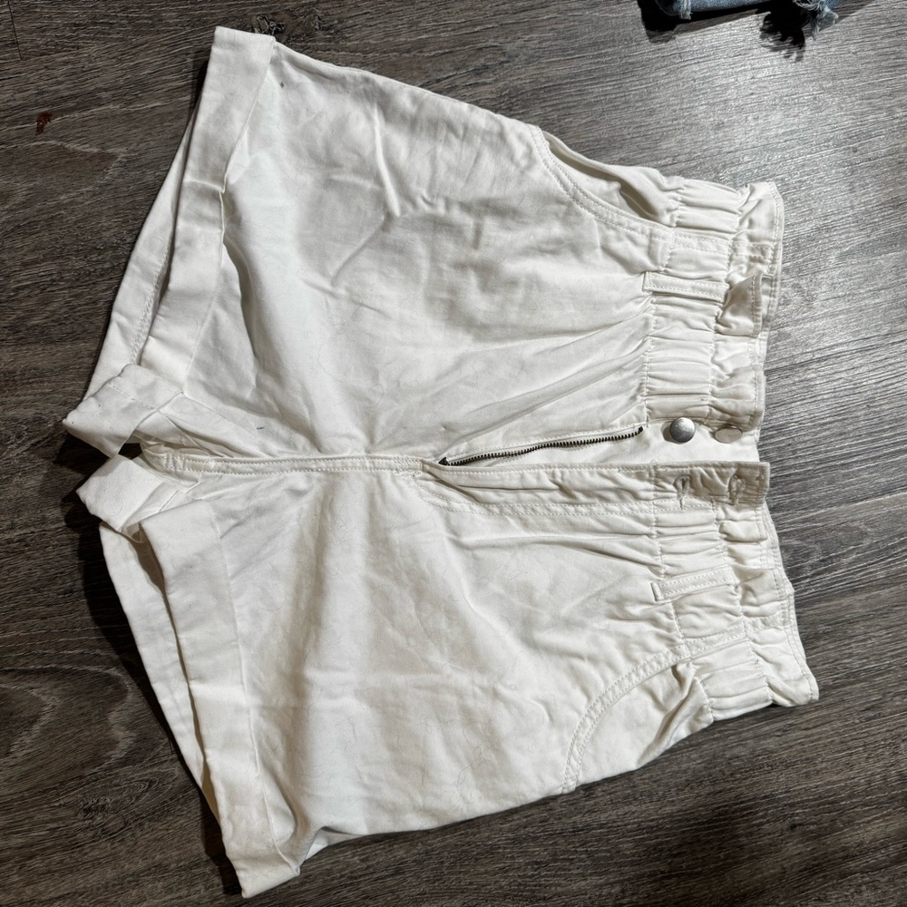 H&M White High Waist Shorts